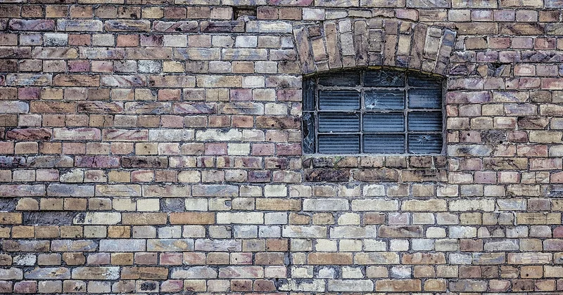 Faut-il isoler un mur en pierre de 50, 60 ou 80 cm ?